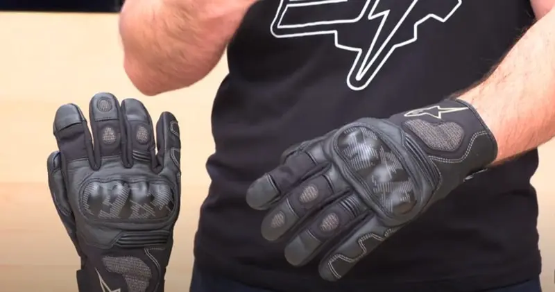 The Corozal V2 gloves need specific cleaning methods to maintain their waterproof properties. Here's my tested cleaning process based on Alpinestars guidelines and personal experience.