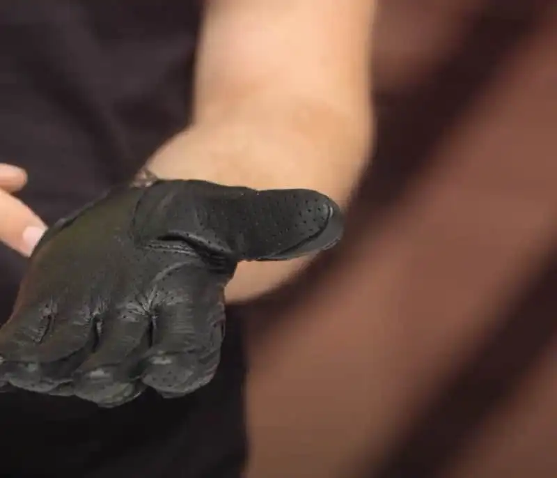 An image showing the ventilation features of the Klim Mojave Pro Gloves